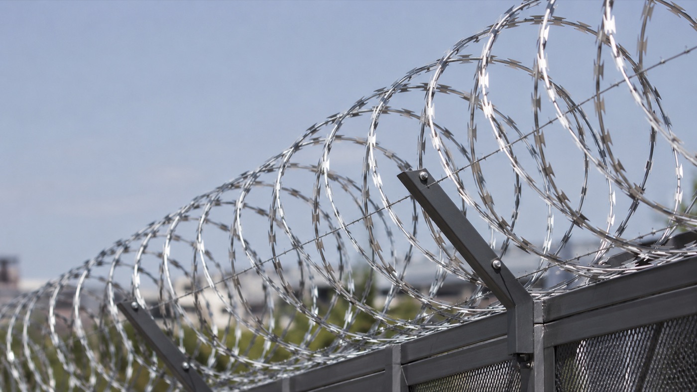 Ebatel Jiletli Tel — Yüksek güvenlikli sınır ve tesis koruması
